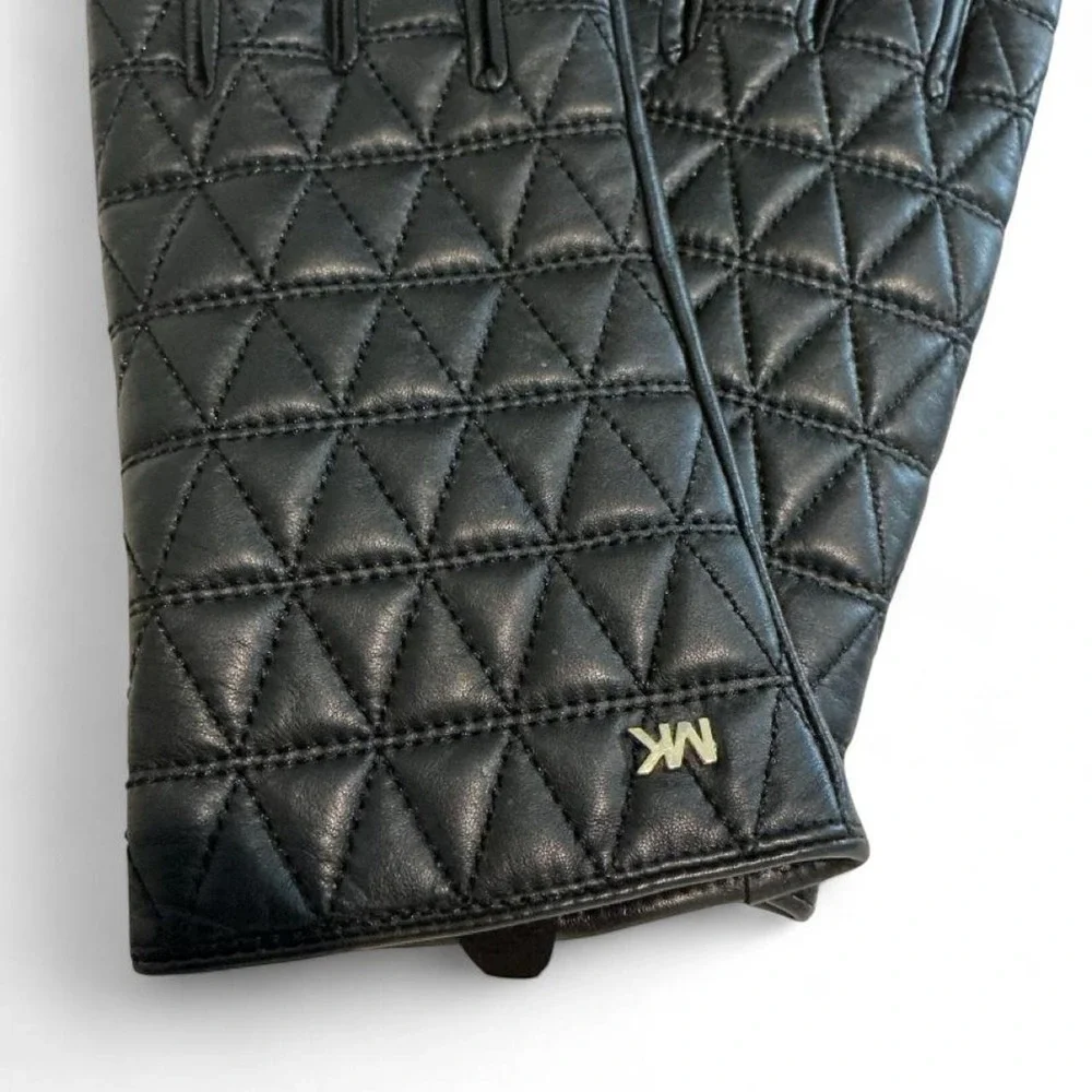 Michael Kors Quilted Leather Gloves Womens S Black Excellent Gold MK Logo Luxury